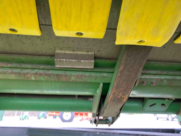 john-deere-630f-image-43