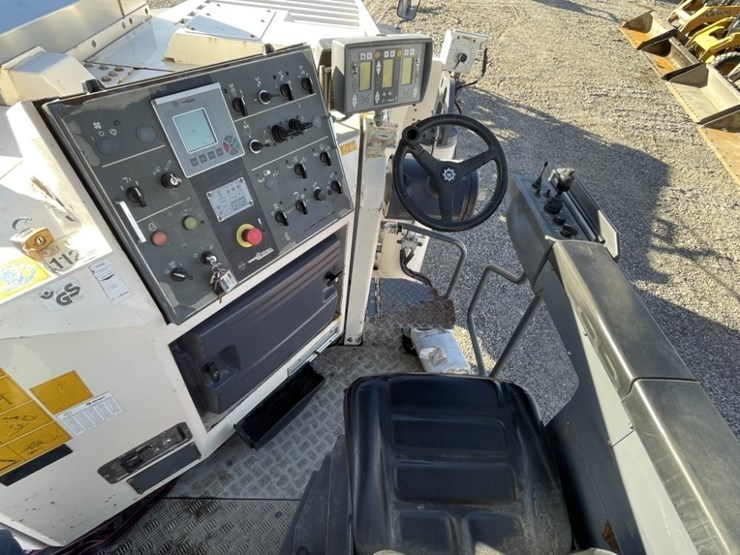 2015-wirtgen-w120fi-image-15