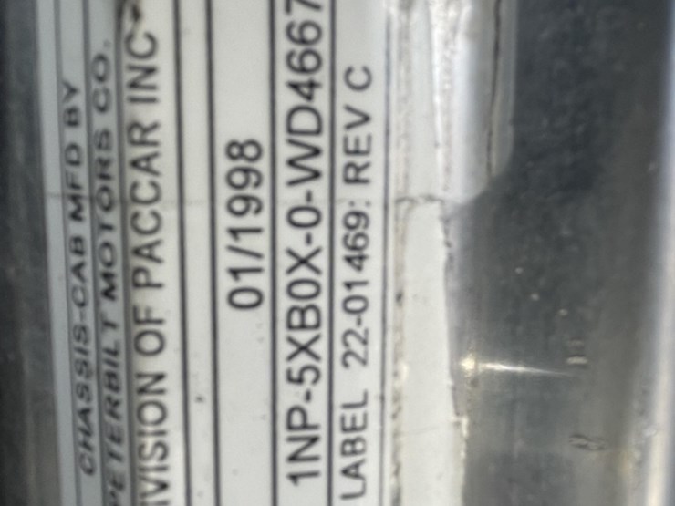 1998-peterbilt-379-image-69