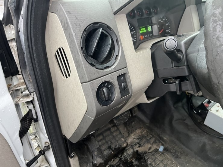 ford-f250-sd-image-23