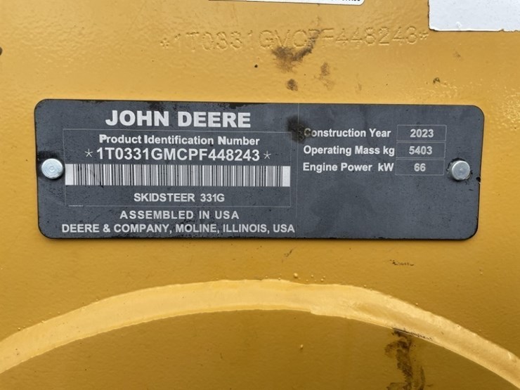 deere-331g-image-31