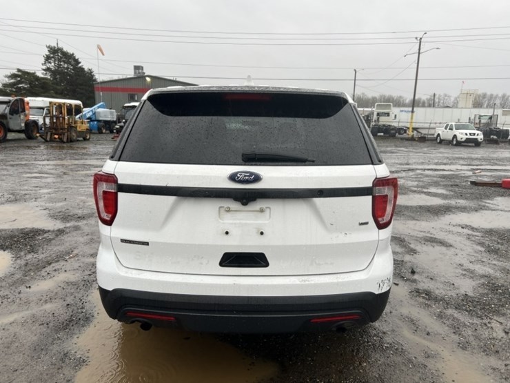 ford-explorer-image-5