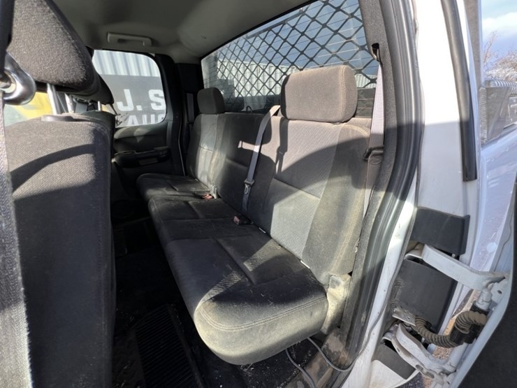 2011-gmc-sierra-1500-image-25