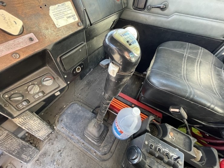 1998-peterbilt-379-image-57