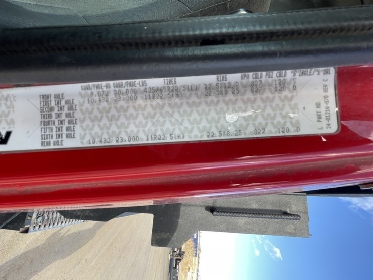 2014-western-star-4700sb-image-55