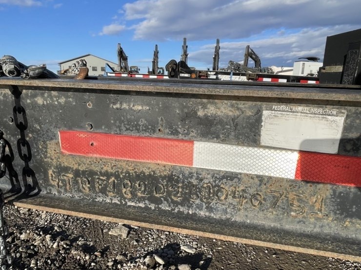 titan-trailer-image-7