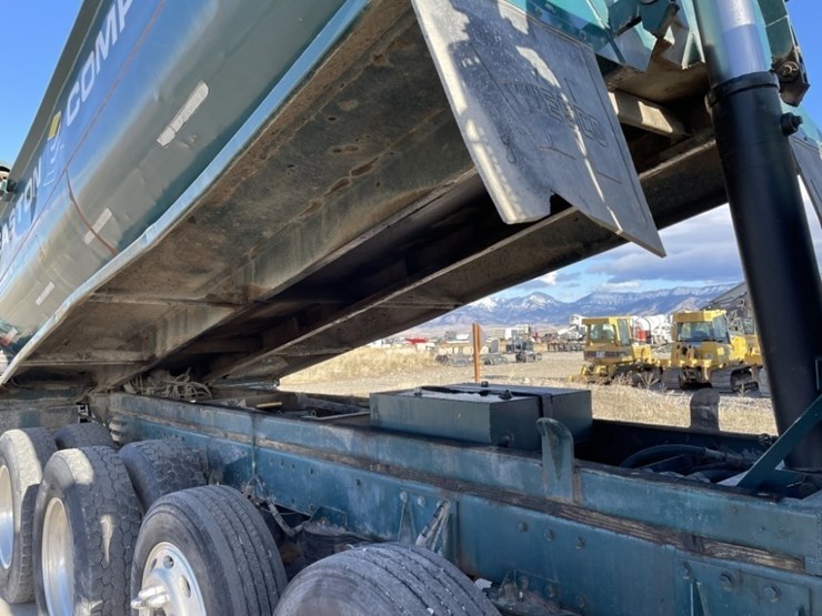 1998-peterbilt-379-image-53