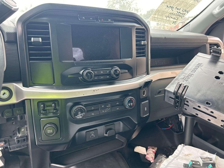 2023-ford-f150-image-16