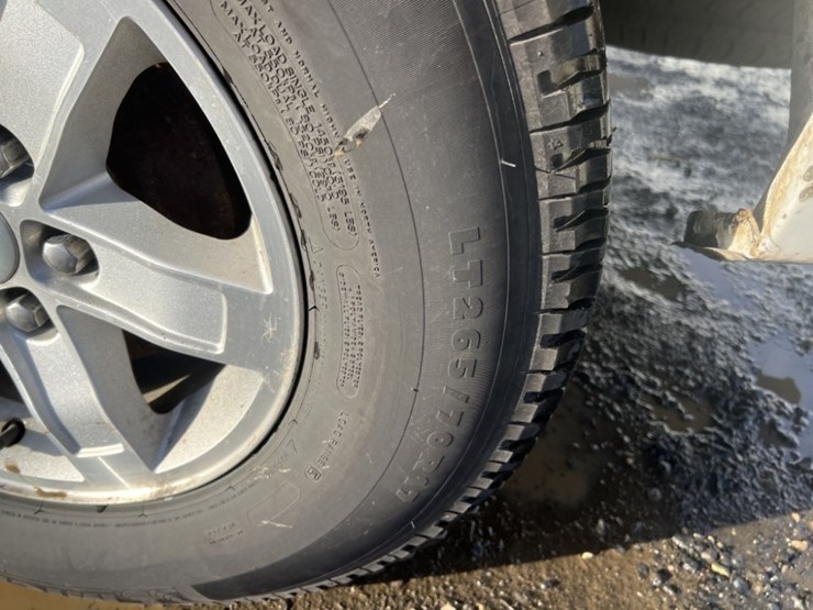 2011-gmc-sierra-1500-image-22