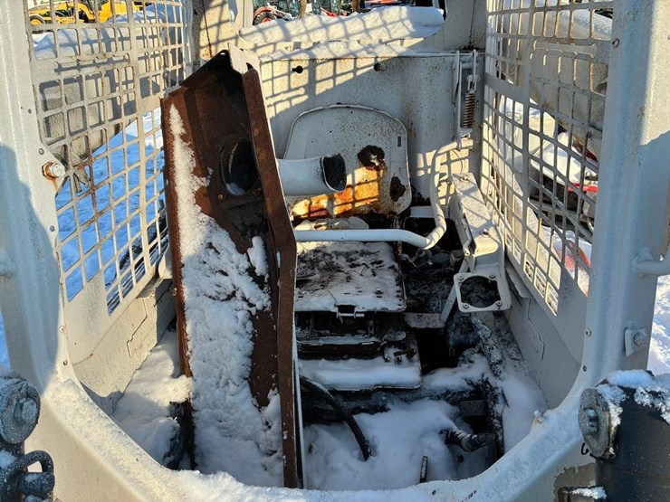 2020-bobcat-s850-image-13