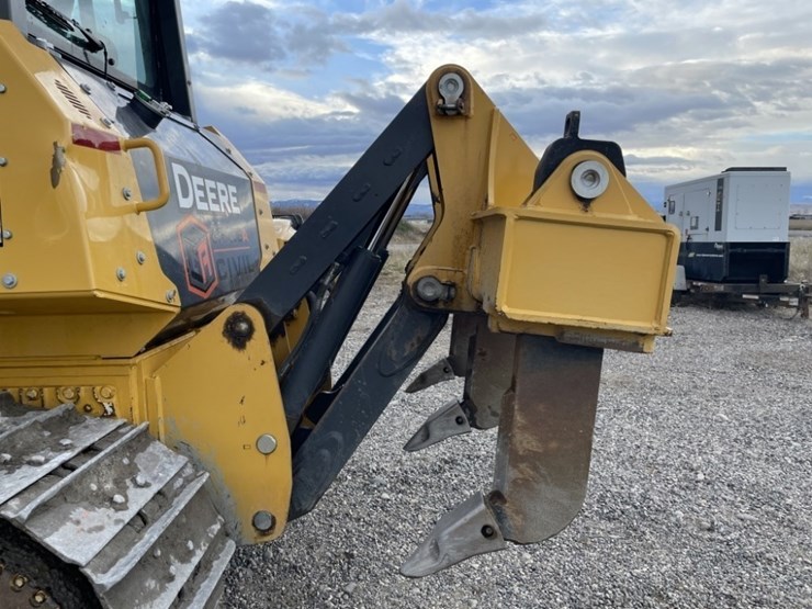 2022-deere-750l-image-25