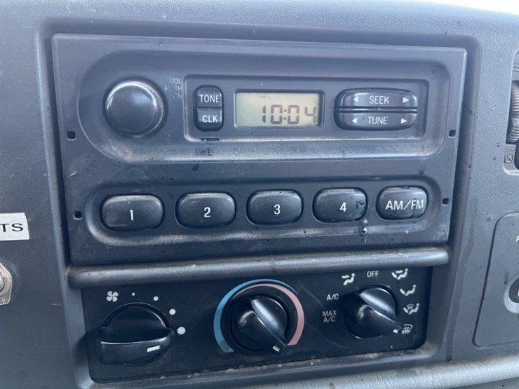 2003-ford-f450-image-28