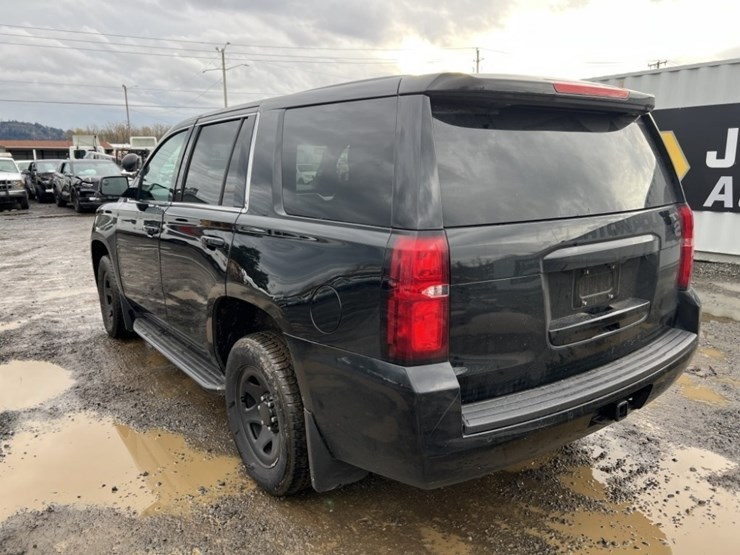 2020-chevrolet-tahoe-image-6