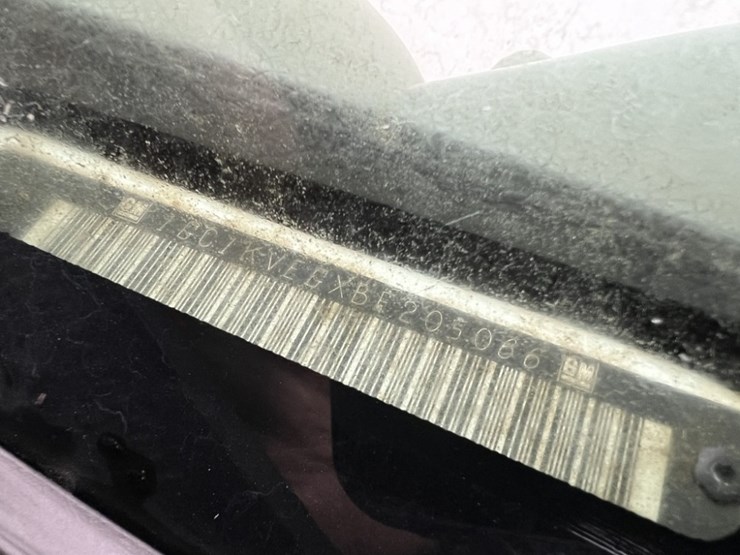 2011-chevrolet-silverado-2500-image-9