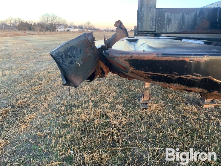 neville-sprayer-trailer-image-18