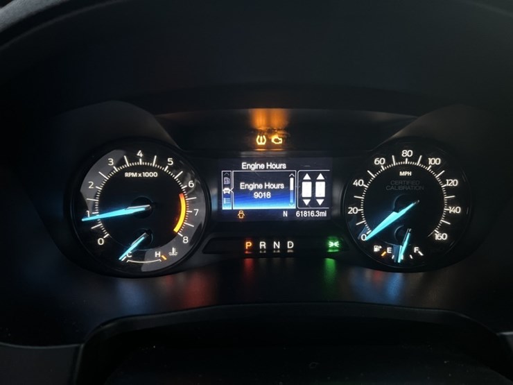 2017-ford-explorer-image-25