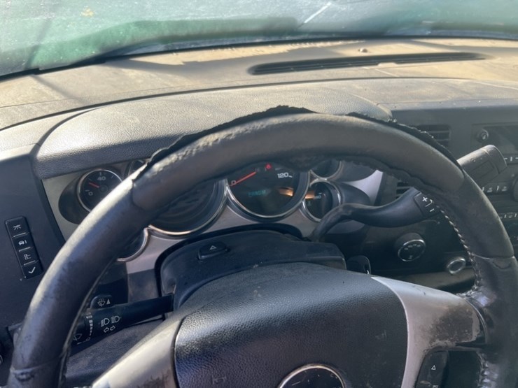 2011-gmc-sierra-1500-image-33