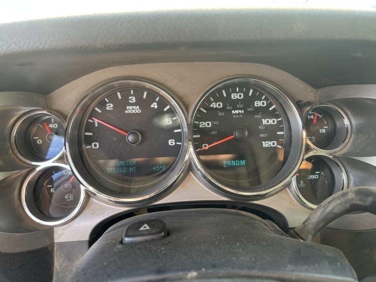 2011-gmc-sierra-1500-image-30