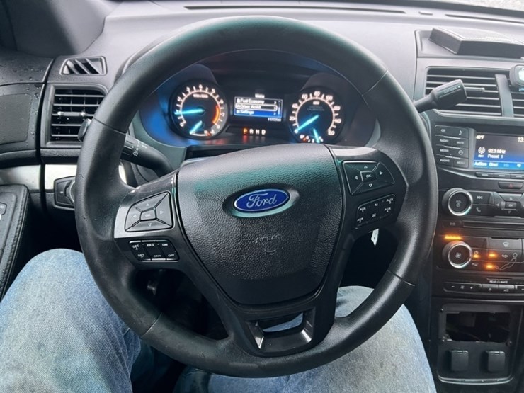 ford-explorer-image-23