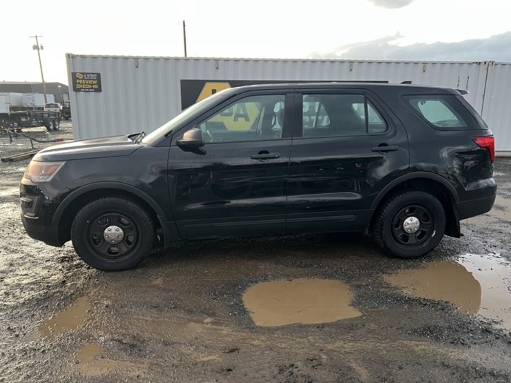 2017-ford-explorer-image-7