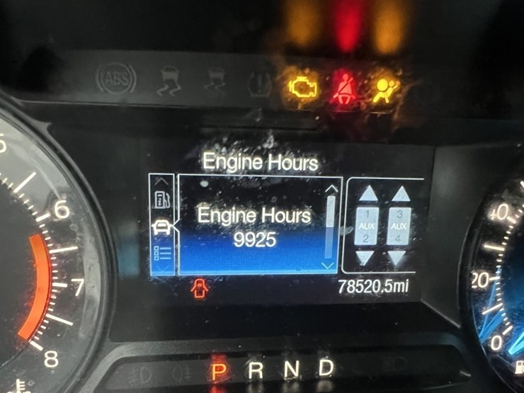 2018-ford-explorer-image-26