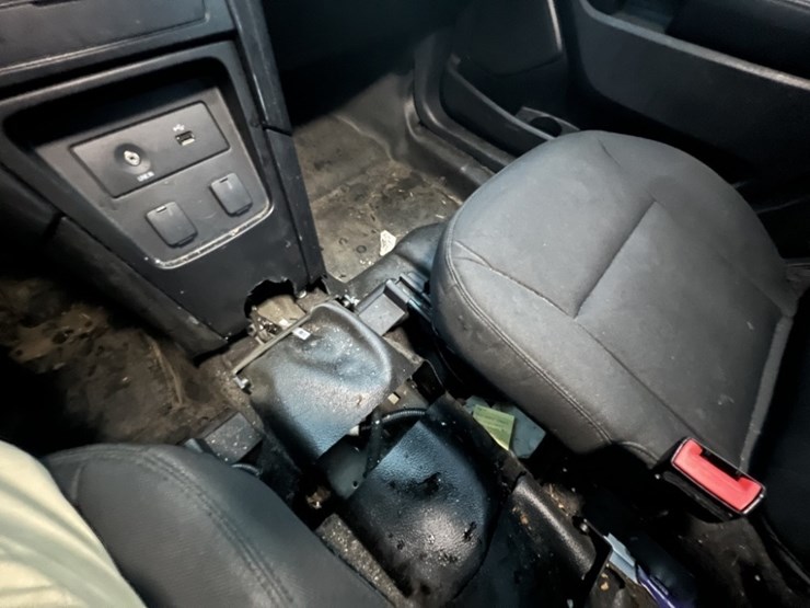 2017-ford-explorer-image-29