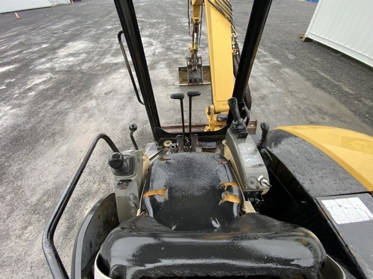 caterpillar-304-image-15