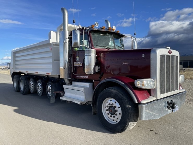 2020-peterbilt-389-image-7