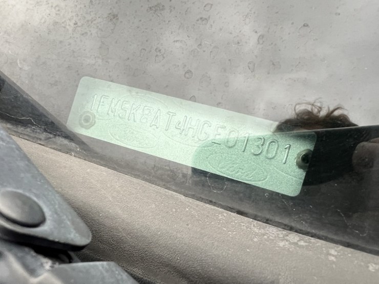 2017-ford-explorer-image-9