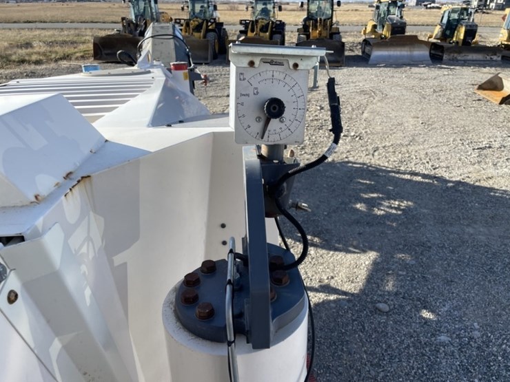 2015-wirtgen-w120fi-image-25