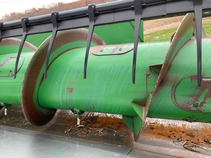 john-deere-630f-image-24