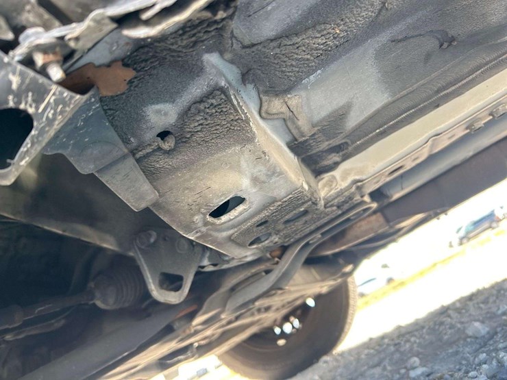 2013-nissan-rouge-suv-image-17