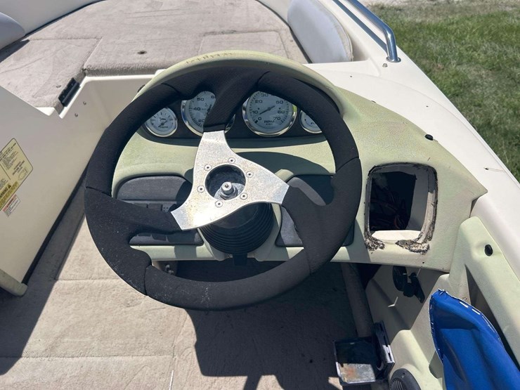 2009-skeeter-sl190-19ft-boat-with-21ft-boat-trailer-image-11