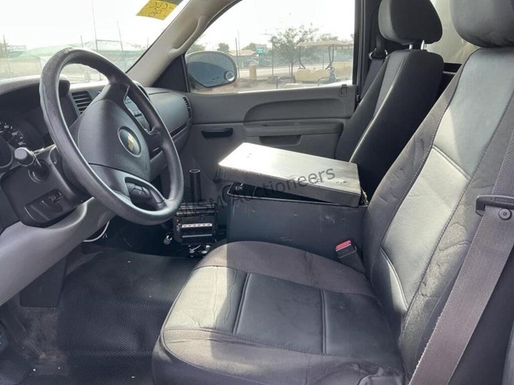 2012-chevrolet-silverado-1500-image-19