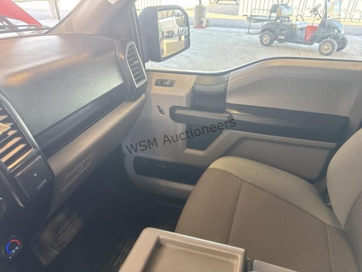 2017-ford-f150-image-19