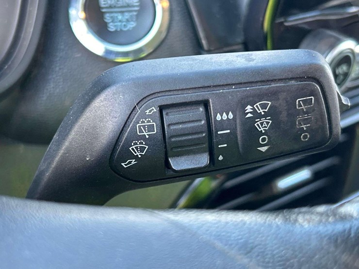 2020-ford-ecosport-4wd-suv-image-16