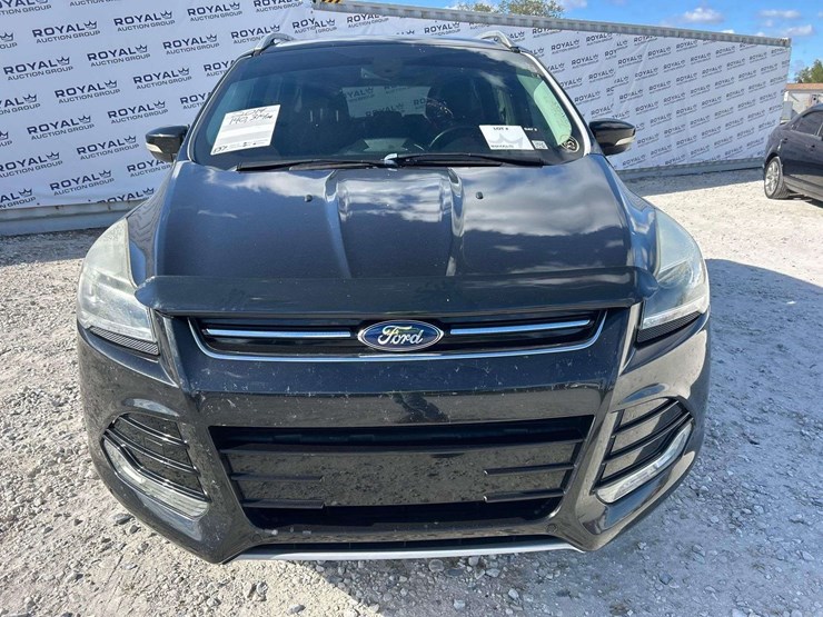 2014-ford-escape-titanium-image-25