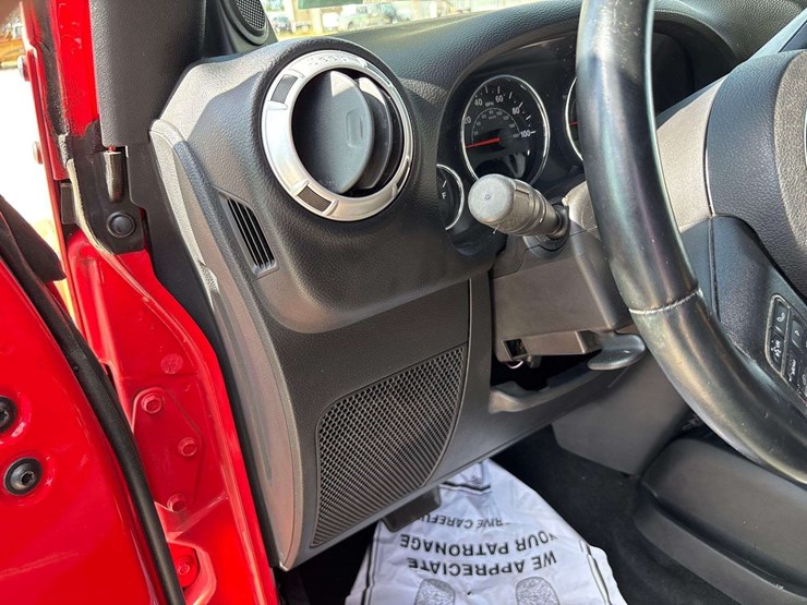 2013-jeep-wrangler-image-14