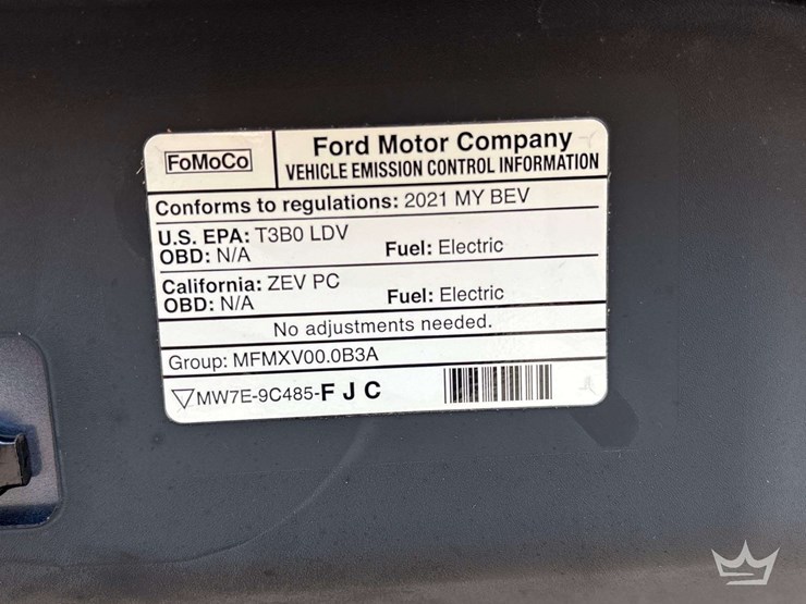 2021-ford-mustang-mach-e-image-7