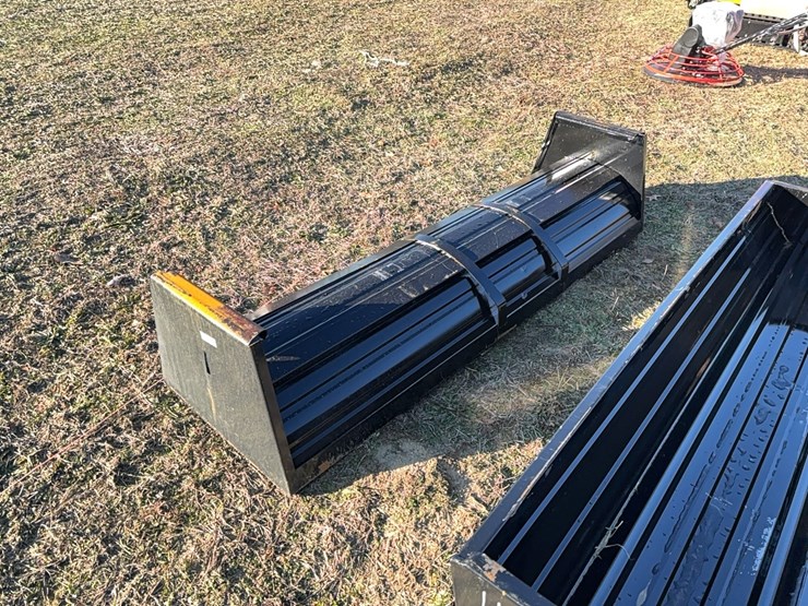 new-90in.-cattle-feeder-new-support-equipment-image-2
