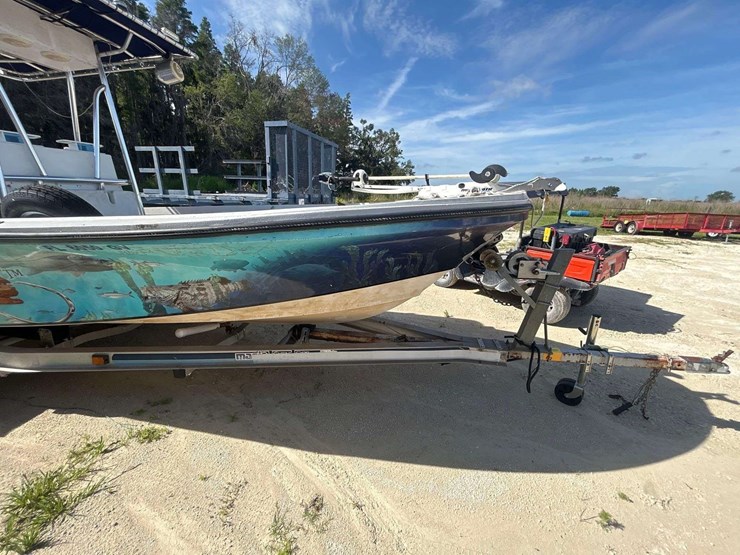 1990-21ft-center-console-fishing-boat-with-t/a-boat-trailer-image-35