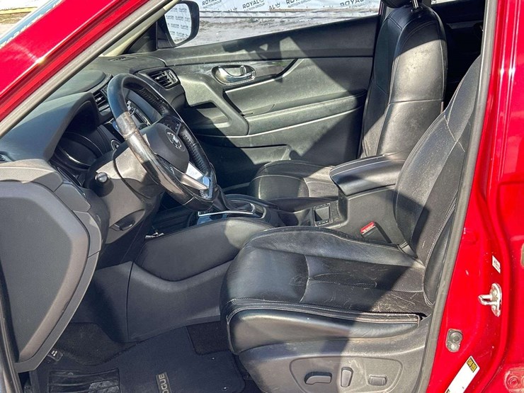 2017-nissan-rogue-image-12