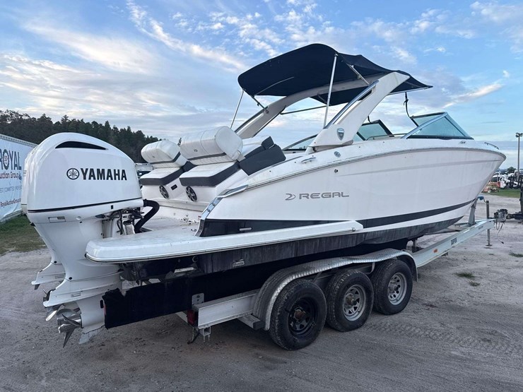 2018-regal-29obx-29ft-yacht-with-34ft-trailer-image-3
