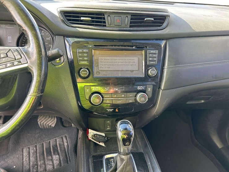 2017-nissan-rogue-image-14