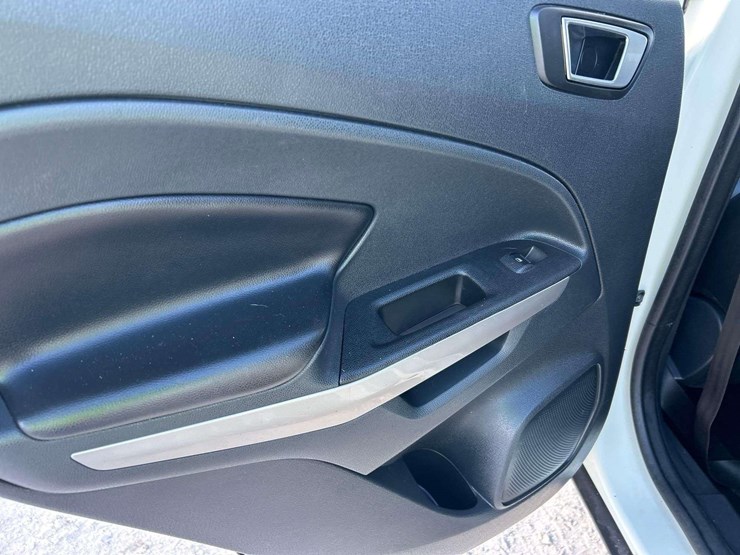 2020-ford-ecosport-4wd-suv-image-21