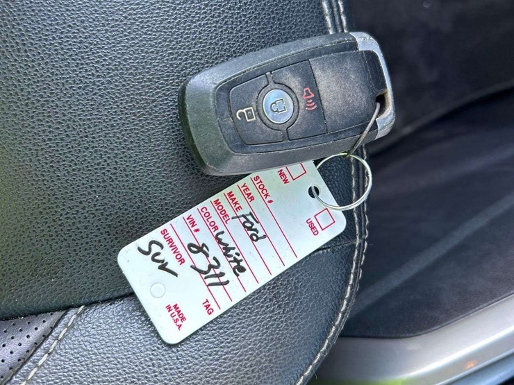 2020-ford-ecosport-4wd-suv-image-27