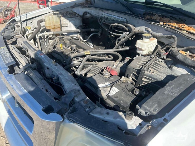 2011-ford-escape-image-7