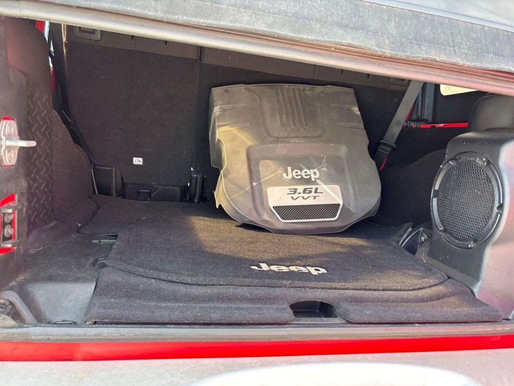 2013-jeep-wrangler-image-24