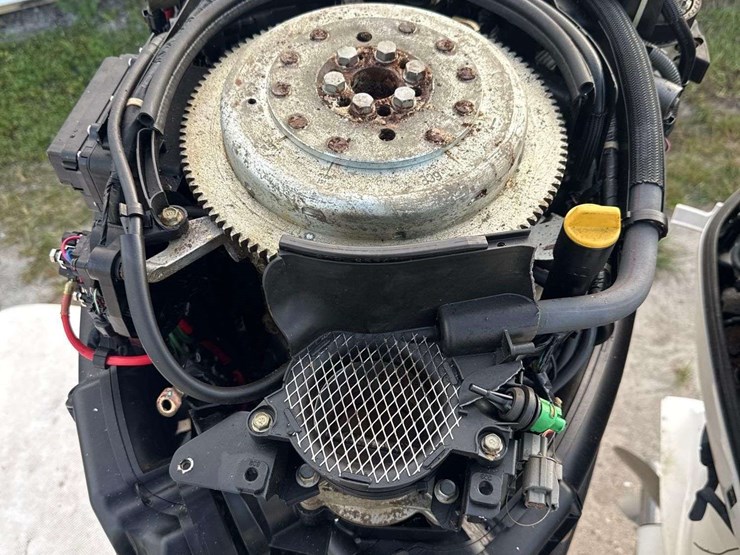 2018-regal-29obx-29ft-yacht-with-34ft-trailer-image-21