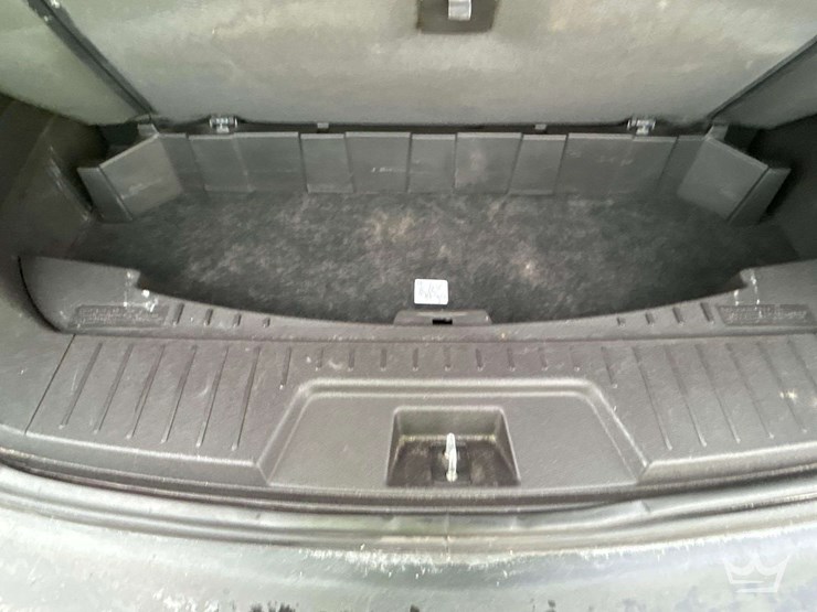 2012-chevrolet-traverse-image-25